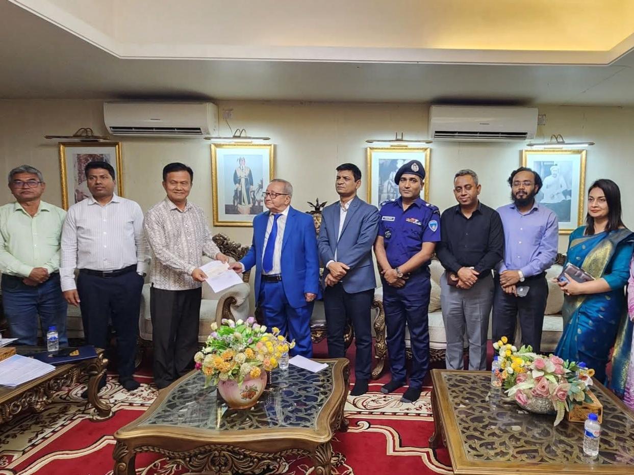 সাংগ্রাই উদযাপনের জন্য উৎসব উদযাপন পরিষদের সভাপতির কাছে নগদ আর্থিক সহায়তা ও খাদ্য শস্য প্রদান করেছেন জেলাপ্রশাসক।